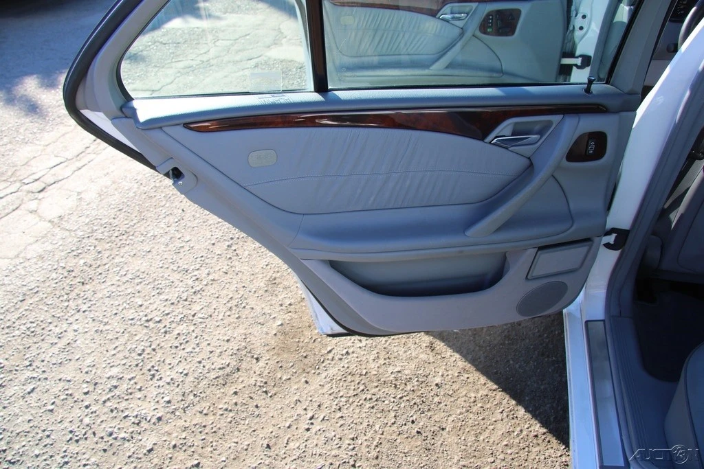 2000 Mercedes-Benz W210 E-Class - Image 19 of 21