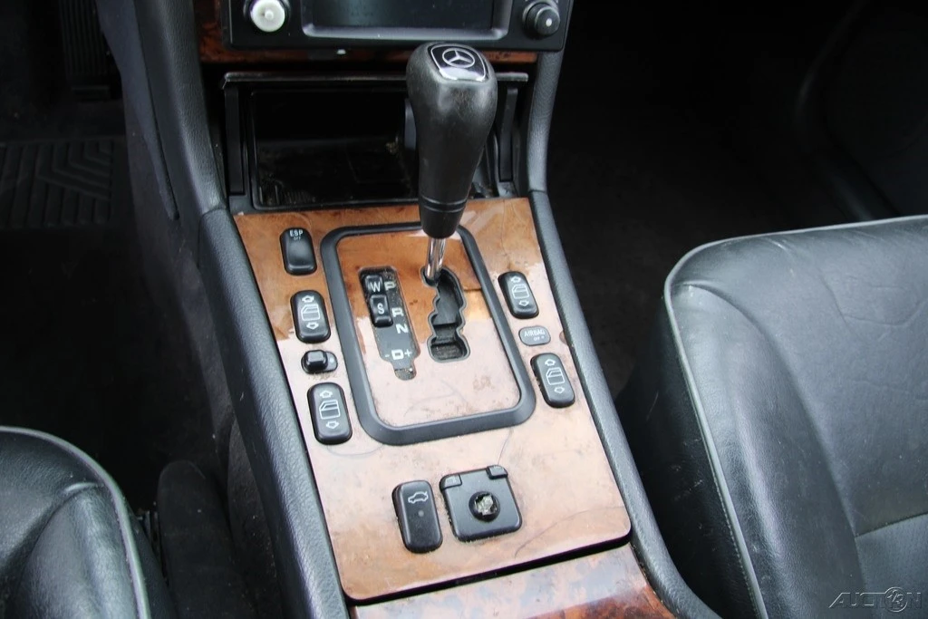 2000 Mercedes-Benz W210 E-Class - Image 18 of 21