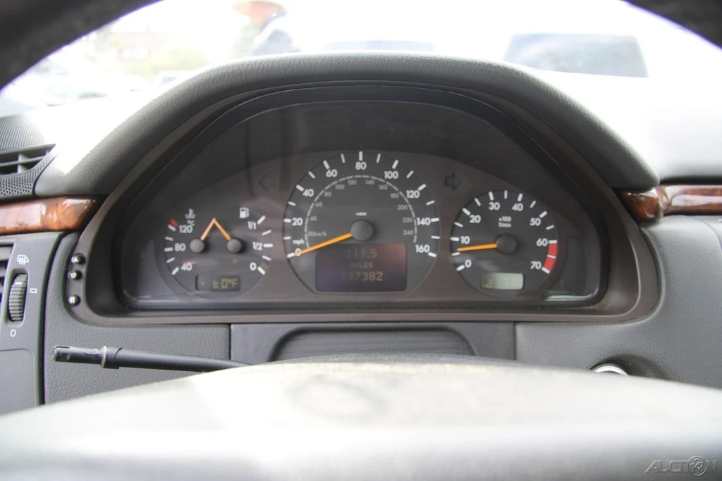 2000 Mercedes-Benz W210 E-Class - Image 15 of 21
