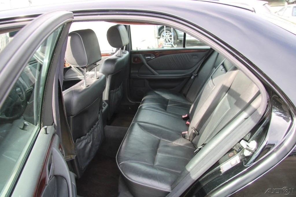 2000 Mercedes-Benz W210 E-Class - Image 20 of 21
