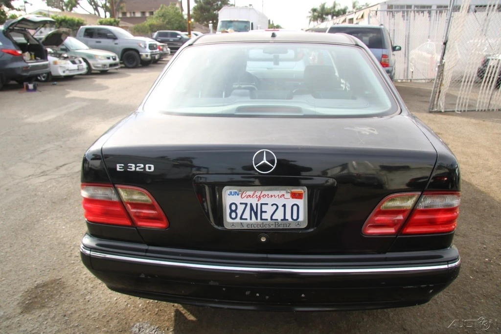 2000 Mercedes-Benz W210 E-Class - Image 5 of 21