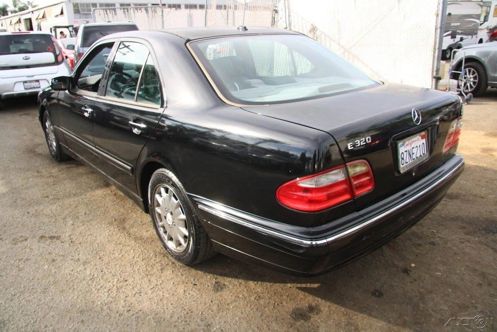2000 Mercedes-Benz W210 E-Class - Image 4 of 21