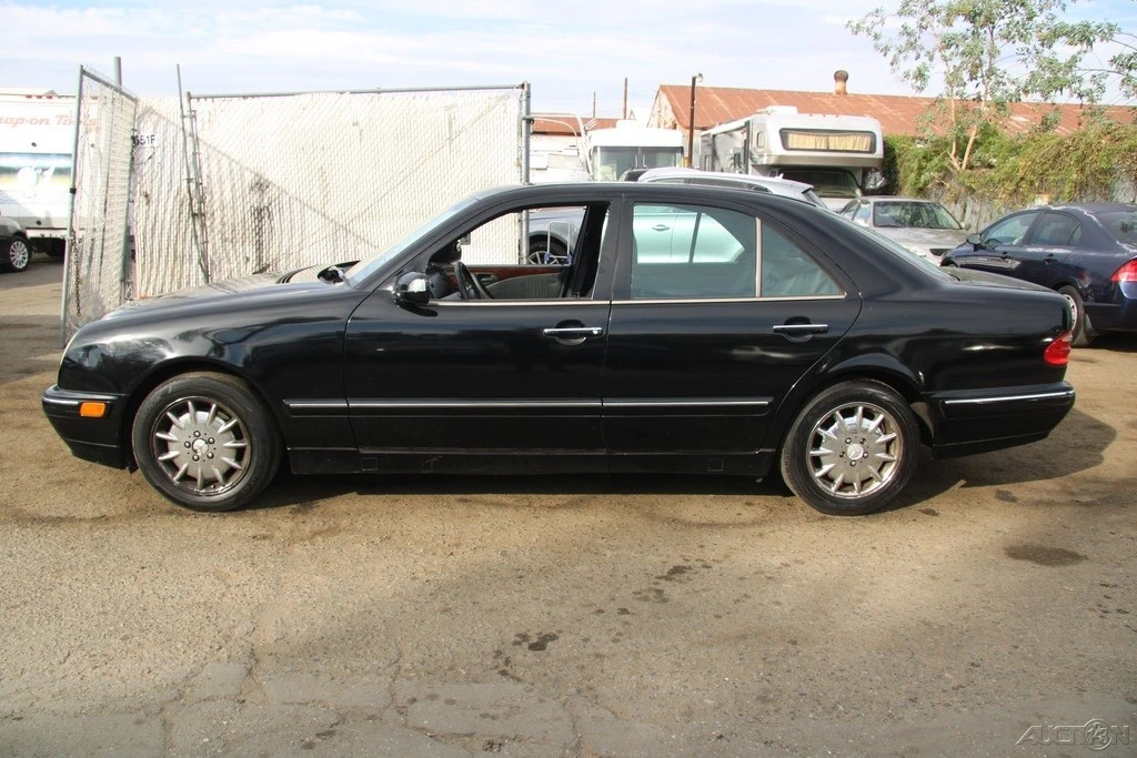 2000 Mercedes-Benz W210 E-Class - Image 3 of 21
