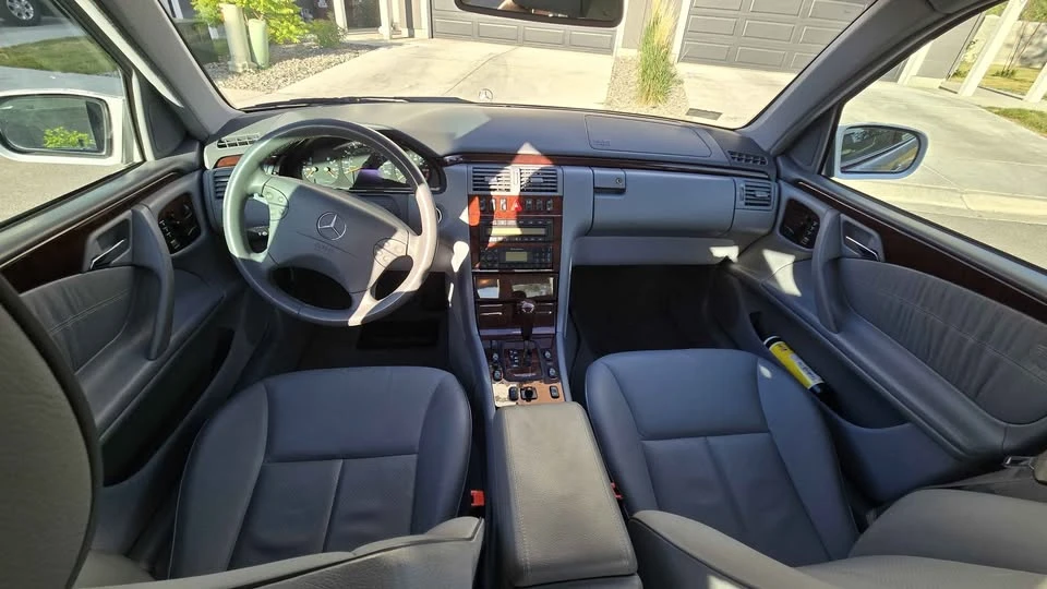 2000 Mercedes-Benz W210 E-Class - Image 4 of 9
