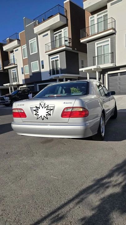 2000 Mercedes-Benz W210 E-Class - Image 2 of 9