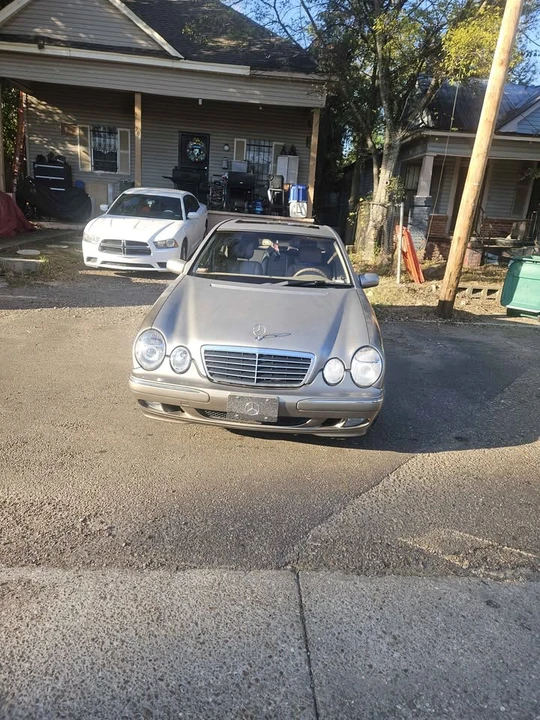 2000 Mercedes-Benz W210 E-Class - Image 2 of 4