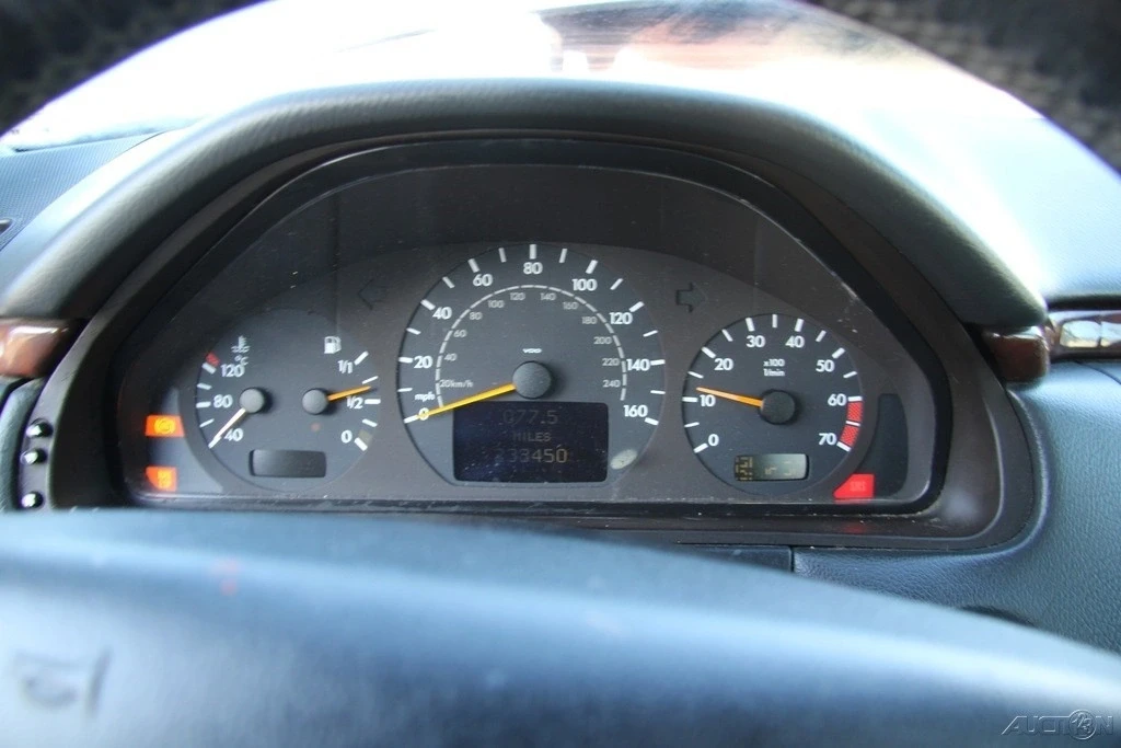 2000 Mercedes-Benz W210 E-Class - Image 15 of 21