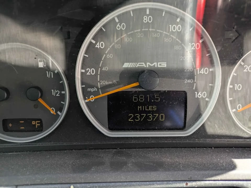 2000 Mercedes-Benz W210 E 36 & E 50 & E 55 & E 60 AMG - Image 4 of 4