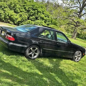 2000 Mercedes-Benz E320 4MATIC