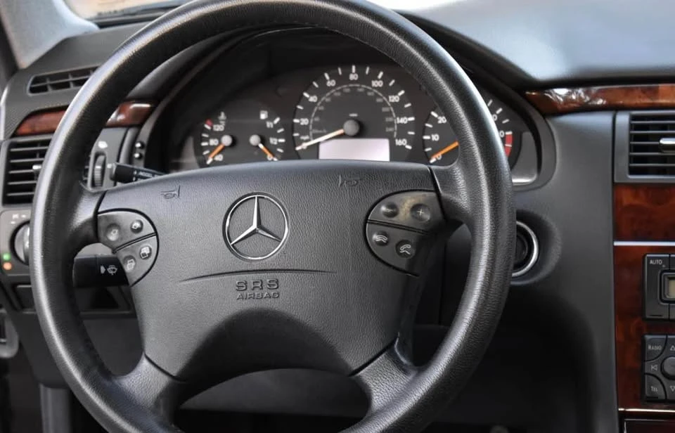 2000 Mercedes-Benz W210 E-Class - Image 18 of 20
