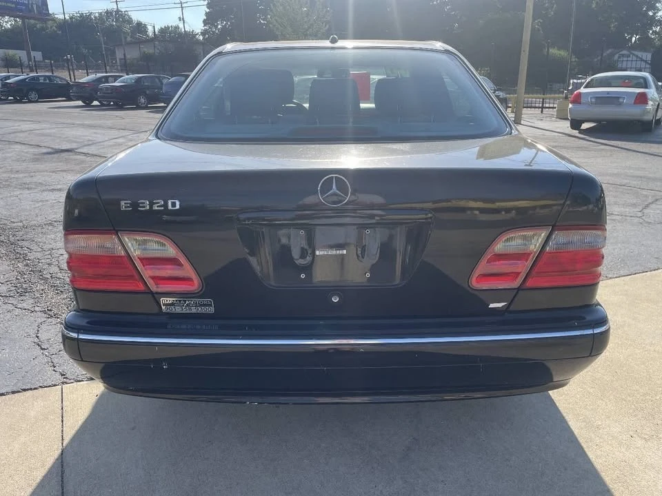 2000 Mercedes-Benz W210 E-Class - Image 4 of 9