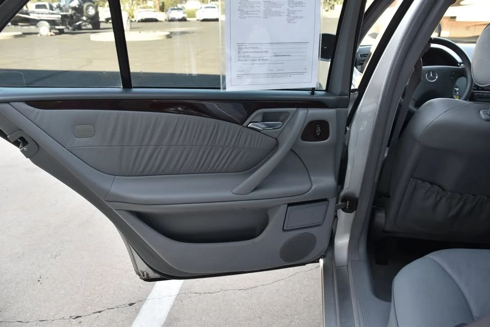2000 Mercedes-Benz W210 E-Class - Image 19 of 20