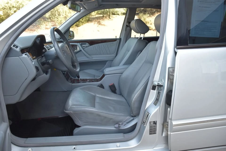 2000 Mercedes-Benz W210 E-Class - Image 16 of 20