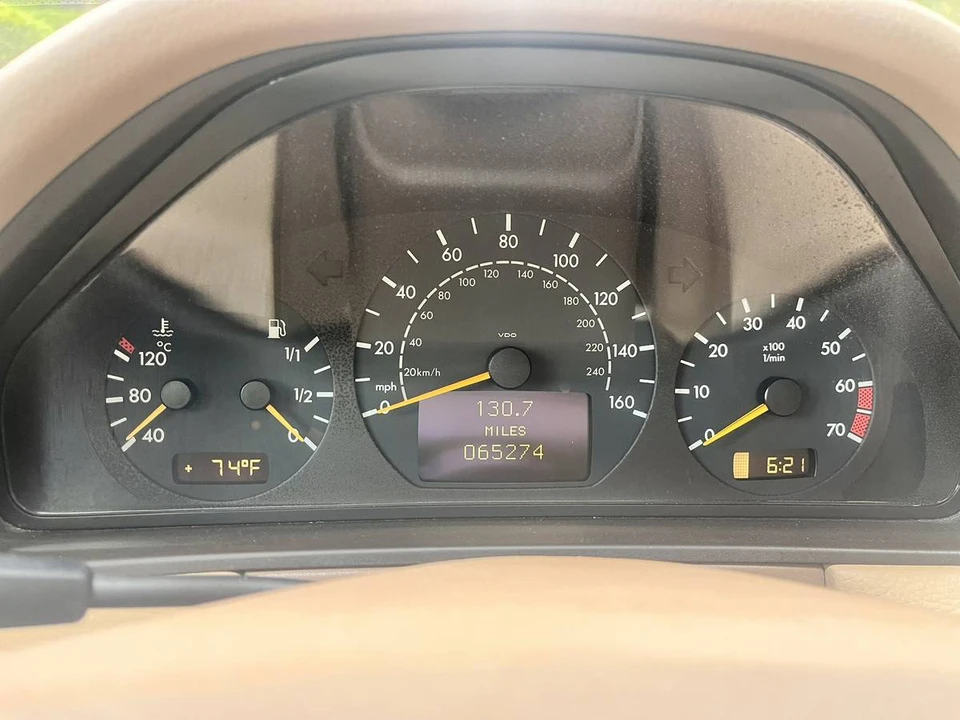 2000 Mercedes-Benz W210 E-Class - Image 11 of 23