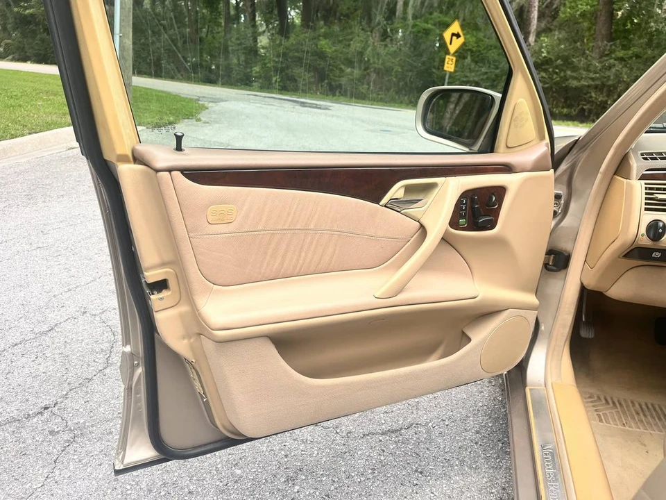 2000 Mercedes-Benz W210 E-Class - Image 7 of 23