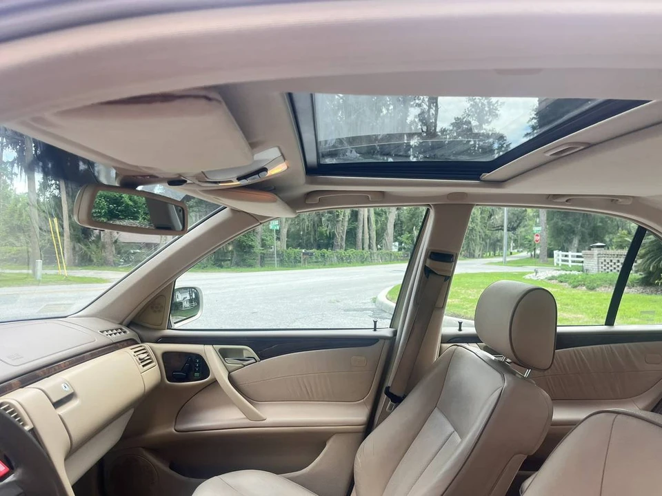2000 Mercedes-Benz W210 E-Class - Image 16 of 23