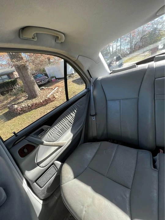 2000 Mercedes-Benz W210 E-Class - Image 5 of 9