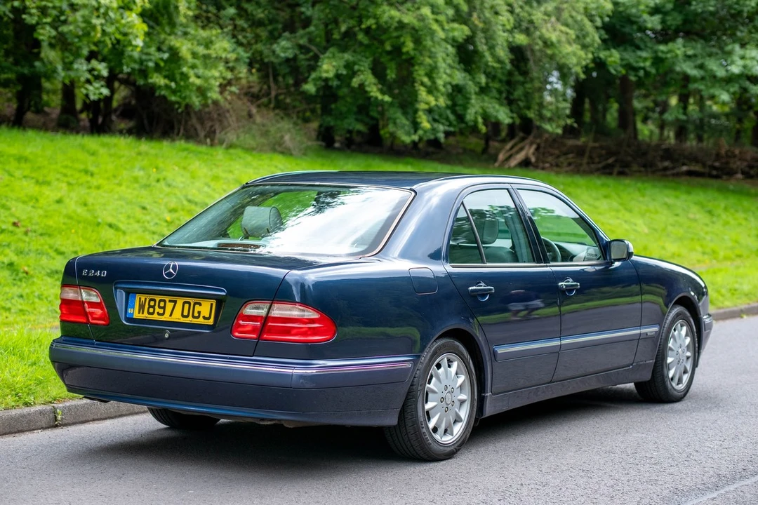 2000 Mercedes-Benz W210 E-Class - Image 10 of 30