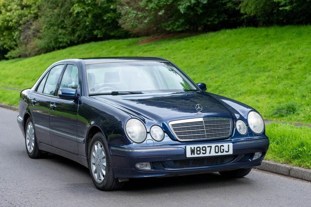 2000 Mercedes-Benz W210 E-Class - Image 4 of 30