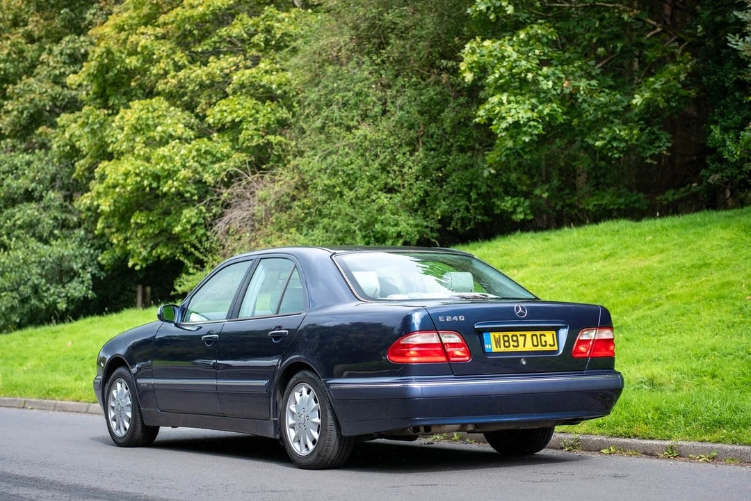 2000 Mercedes-Benz W210 E-Class - Image 19 of 30