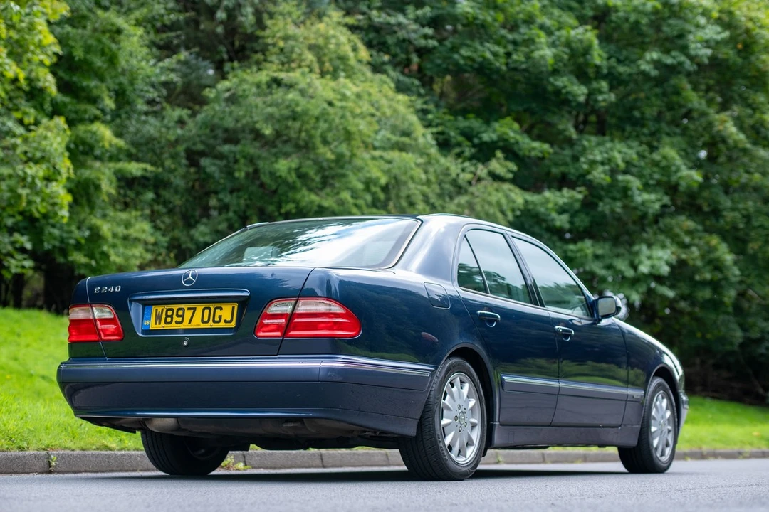 2000 Mercedes-Benz W210 E-Class - Image 12 of 30