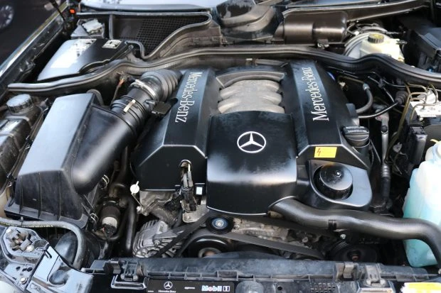 2000 Mercedes-Benz W210 E-Class - Image 6 of 8