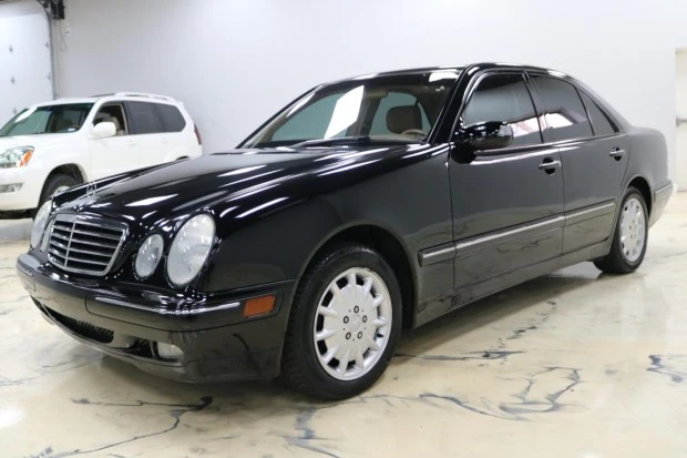 2000 Mercedes-Benz W210 E-Class - Image 3 of 8