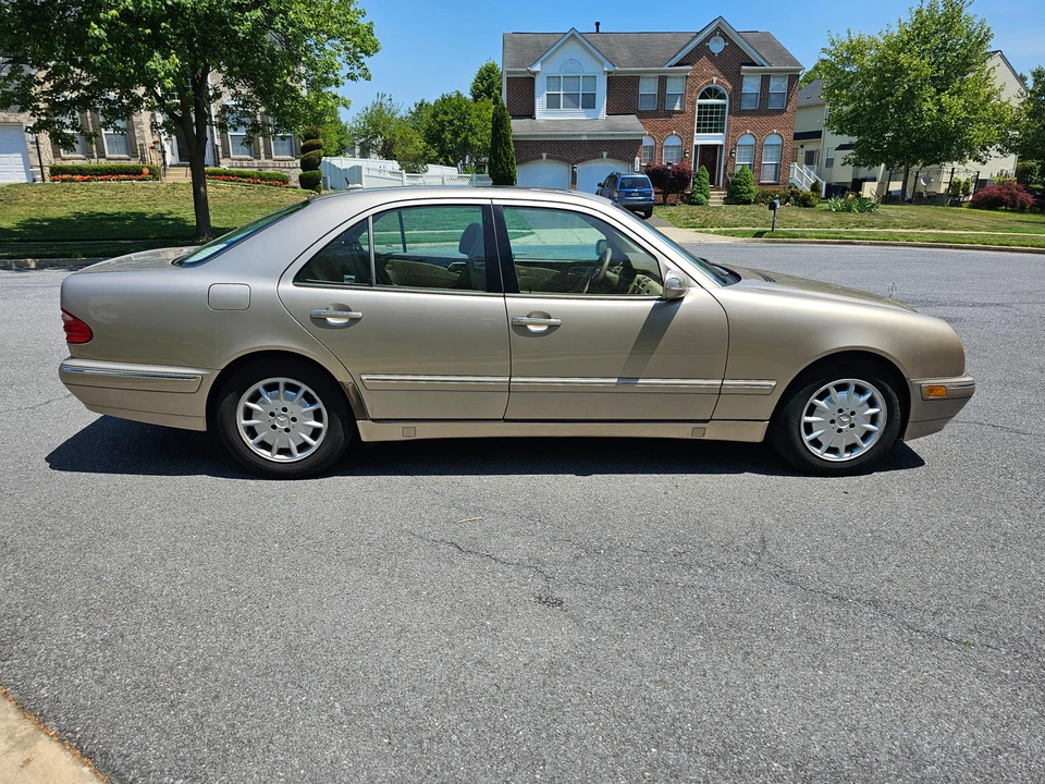 2000 Mercedes-Benz W210 E-Class - Image 12 of 31