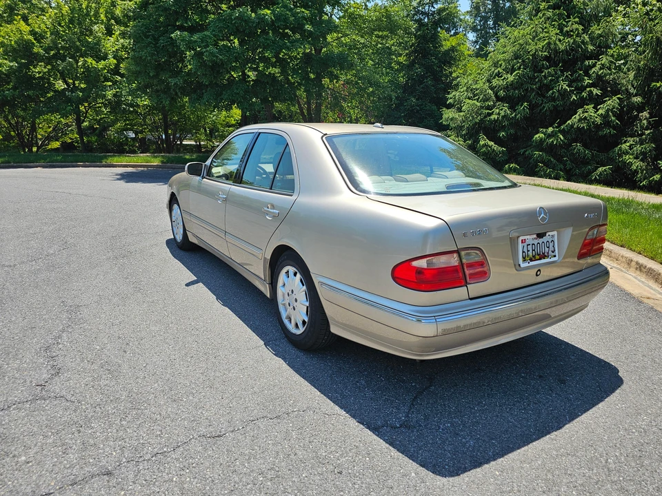2000 Mercedes-Benz W210 E-Class - Image 8 of 31