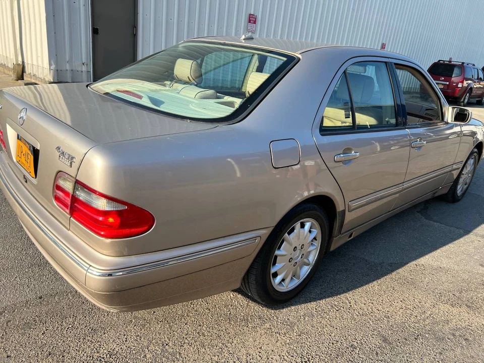 2000 Mercedes-Benz W210 E-Class - Image 2 of 19