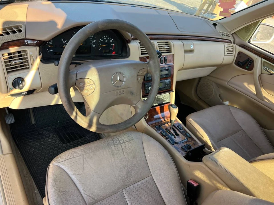 2000 Mercedes-Benz W210 E-Class - Image 13 of 20