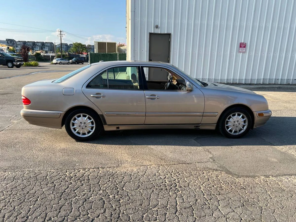 2000 Mercedes-Benz W210 E-Class - Image 7 of 19