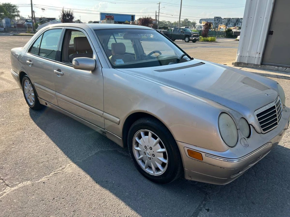 2000 Mercedes-Benz W210 E-Class - Image 9 of 20