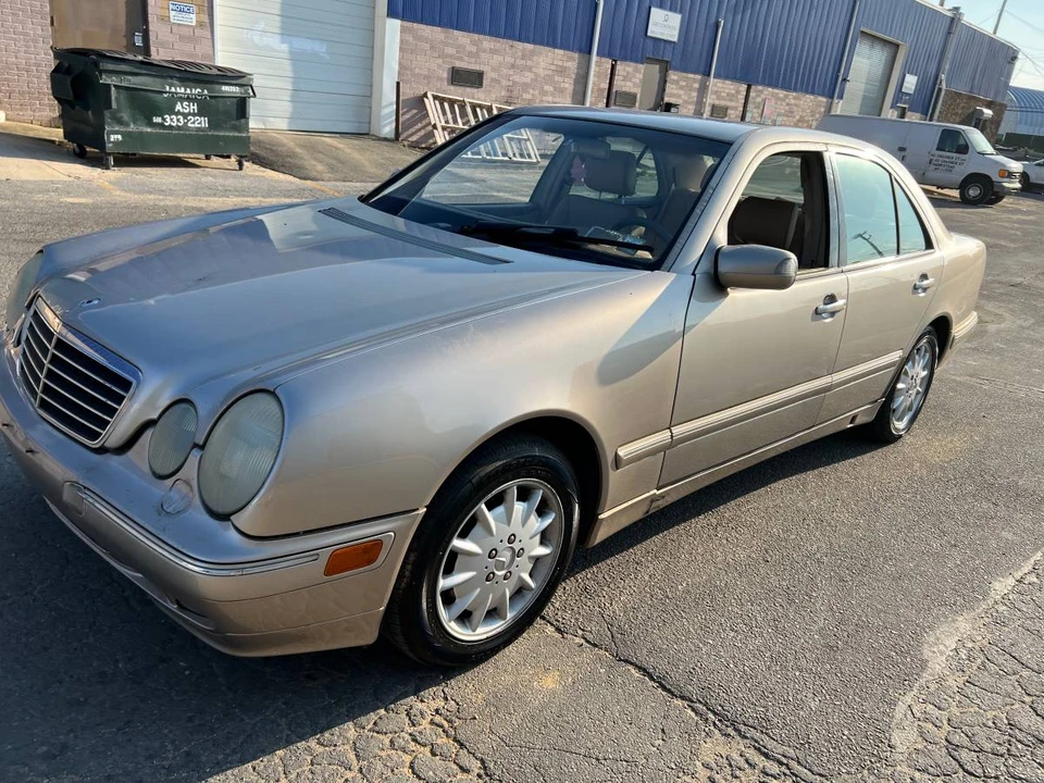 2000 Mercedes-Benz W210 E-Class - Image 8 of 20