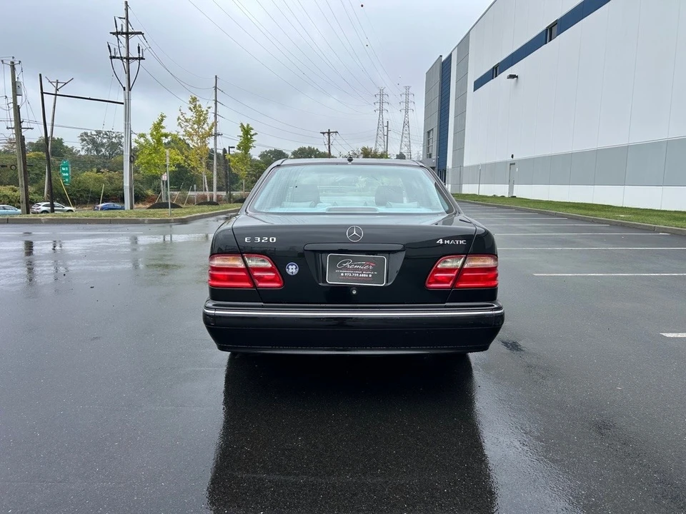 2000 Mercedes-Benz W210 E-Class - Image 9 of 12