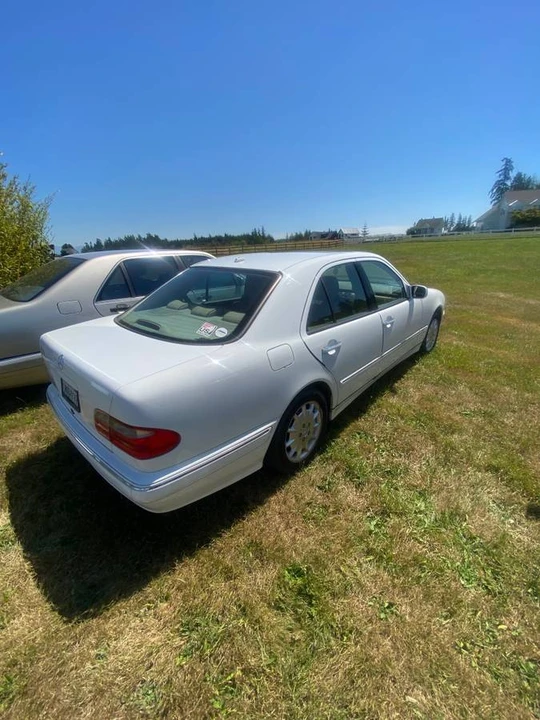 2000 Mercedes-Benz W210 E-Class - Image 4 of 9