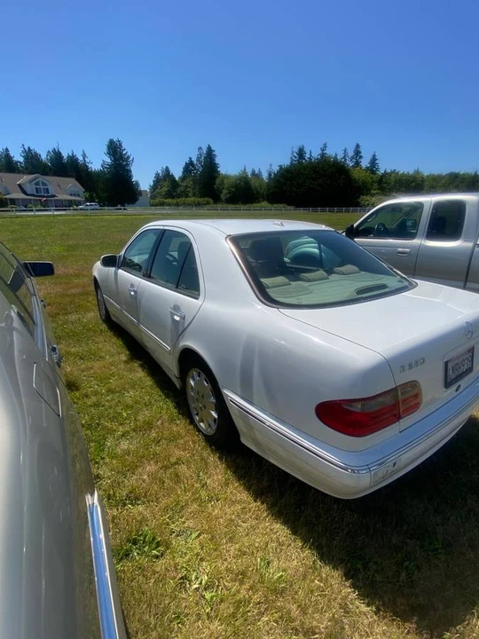 2000 Mercedes-Benz W210 E-Class - Image 3 of 9