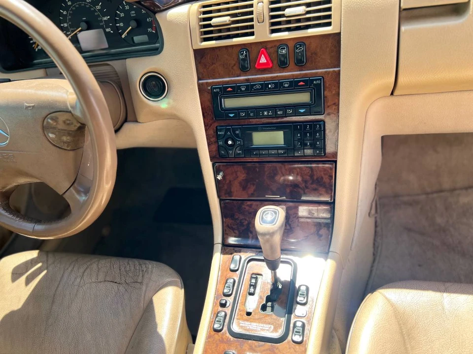 2000 Mercedes-Benz W210 E-Class - Image 13 of 22