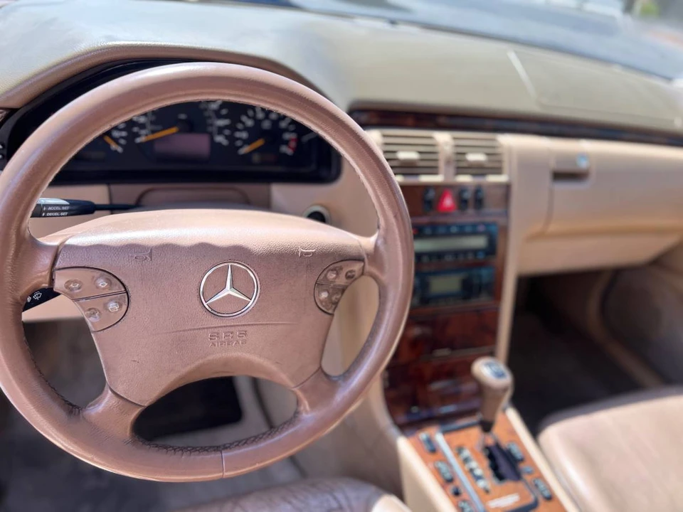 2000 Mercedes-Benz W210 E-Class - Image 17 of 22