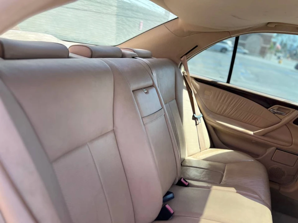 2000 Mercedes-Benz W210 E-Class - Image 9 of 22