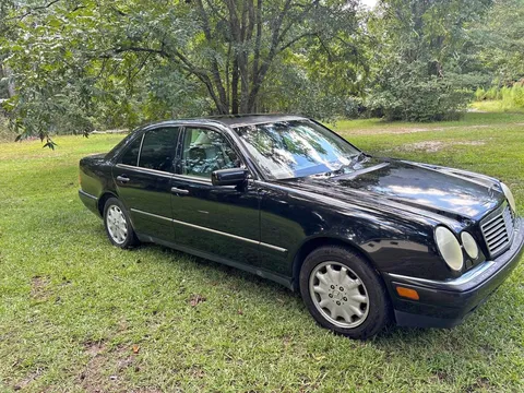 2000 Mercedes-Benz E320