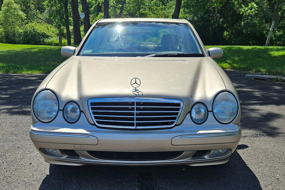 2000 Mercedes-Benz W210 E-Class - Image 2 of 31