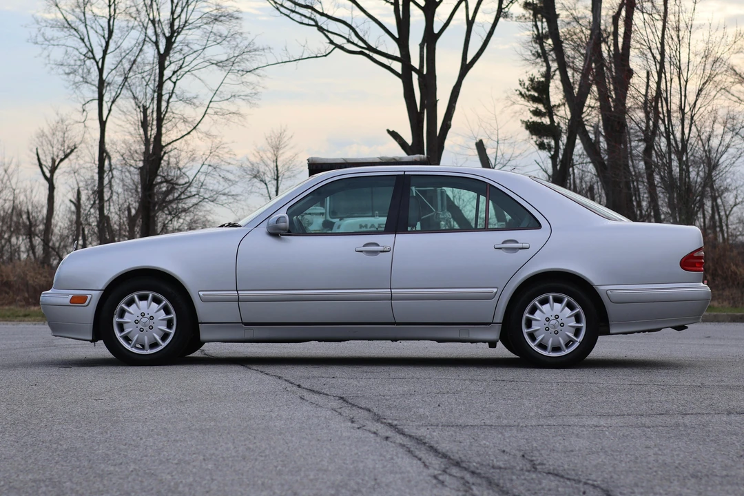2000 Mercedes-Benz W210 E-Class - Image 3 of 31