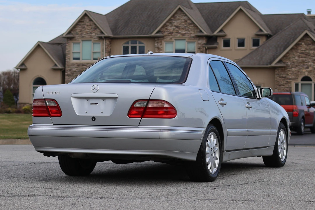 2000 Mercedes-Benz W210 E-Class - Image 4 of 31