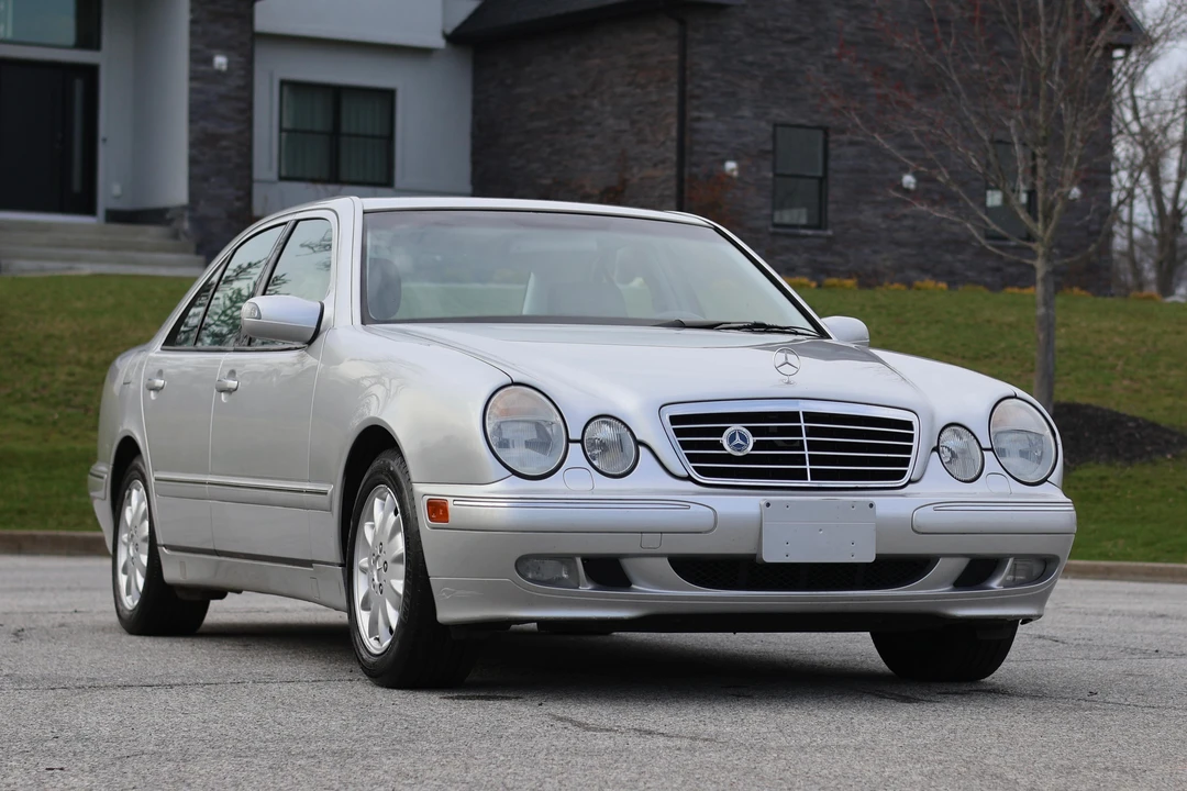 2000 Mercedes-Benz W210 E-Class - Image 2 of 31