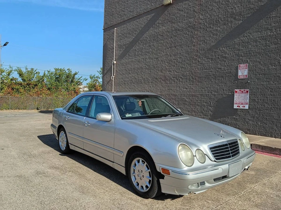 2000 Mercedes-Benz W210 E-Class - Image 2 of 4