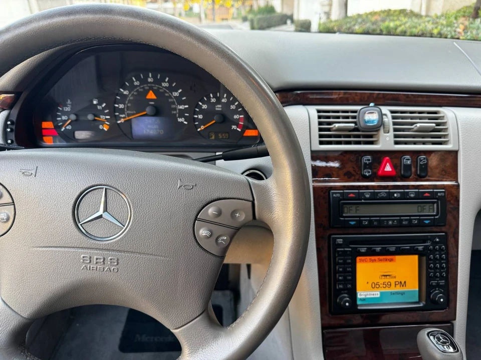 2000 Mercedes-Benz W210 E-Class - Image 9 of 24
