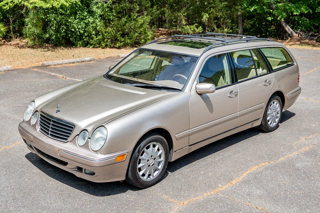 2000 Mercedes-Benz W210 E-Class - Image 4 of 31