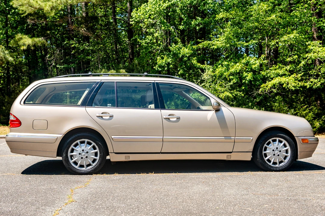 2000 Mercedes-Benz W210 E-Class - Image 12 of 31