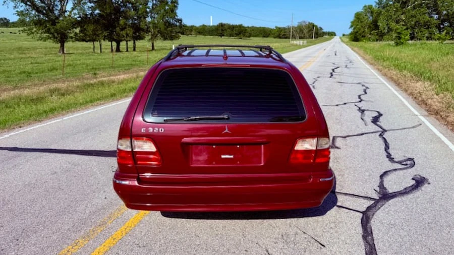 2000 Mercedes-Benz W210 E-Class - Image 4 of 12